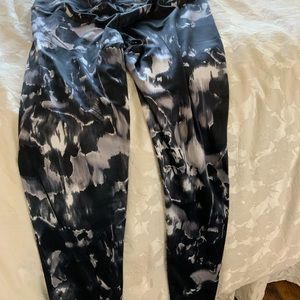 Black, gray and white leggings